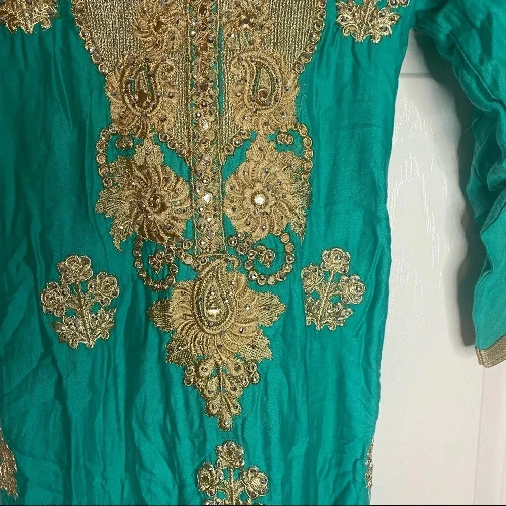 Child’s Handmade Sari Dress (Please see Measurements as there are no tags)‎